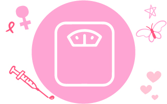 Ilustración de una báscula y una jeringa de color rosa con un moño de cáncer de mama