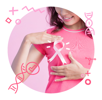Mujer con playera rosa portando un moño rosa por octubre el mes del cáncer de mama